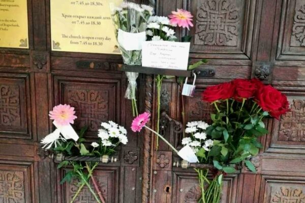 Посолството на Русия отговори на "уважаваните" медии защо е затворена Руската църква