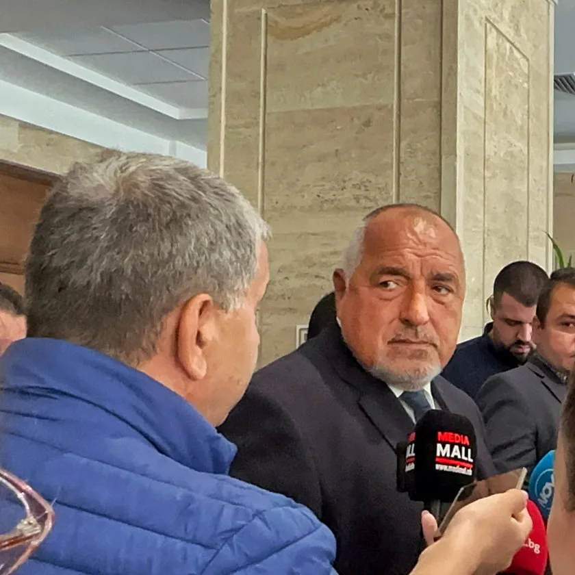 Журналист от MEDIAMALL към Бойко Борисов: Стояли сте потен пред мен. Той: Да, така е (ВИДЕО)