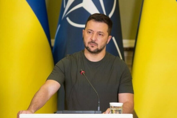 Зеленски с нови ключови назначения в армията