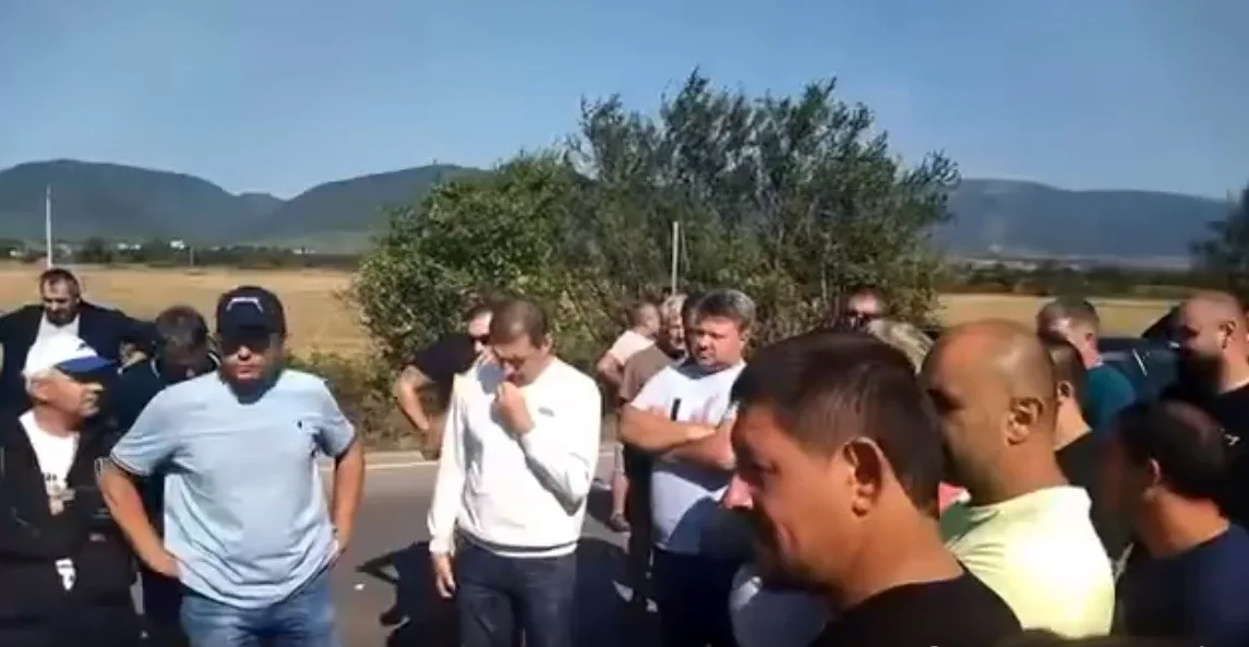 Миньори от протеста: В плановете са предвидени 700 милиона евро за двете американски централи, тъй като зам.-министърът на енергетиката е техен бивш директор (ВИДЕО)