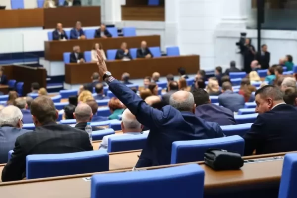 НС подкрепи ветото на Радев върху промените в НПК