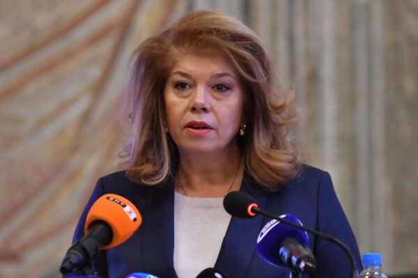 Йотова: Трябва да защитим българските земеделци и техните интереси