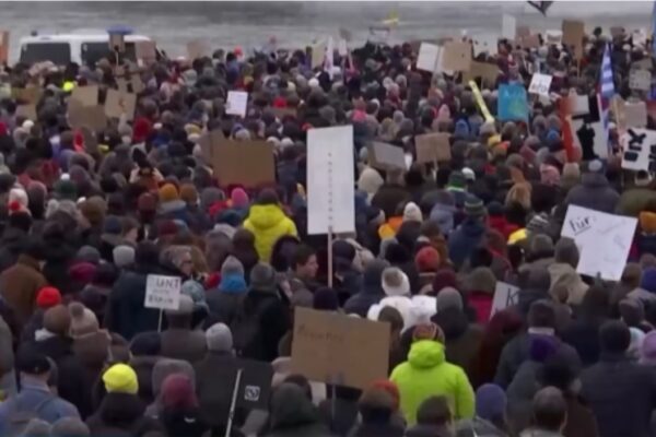 25 000 души протестираха в Германия