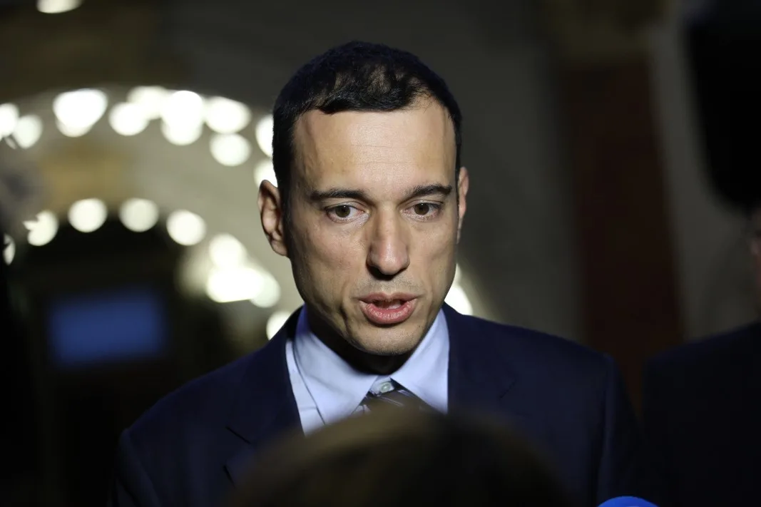 „Възраждане“ поиска оставката на Васил Терзиев