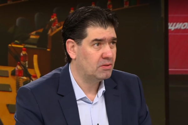 Иван Таков: Корнелия Нинова съботира БСП