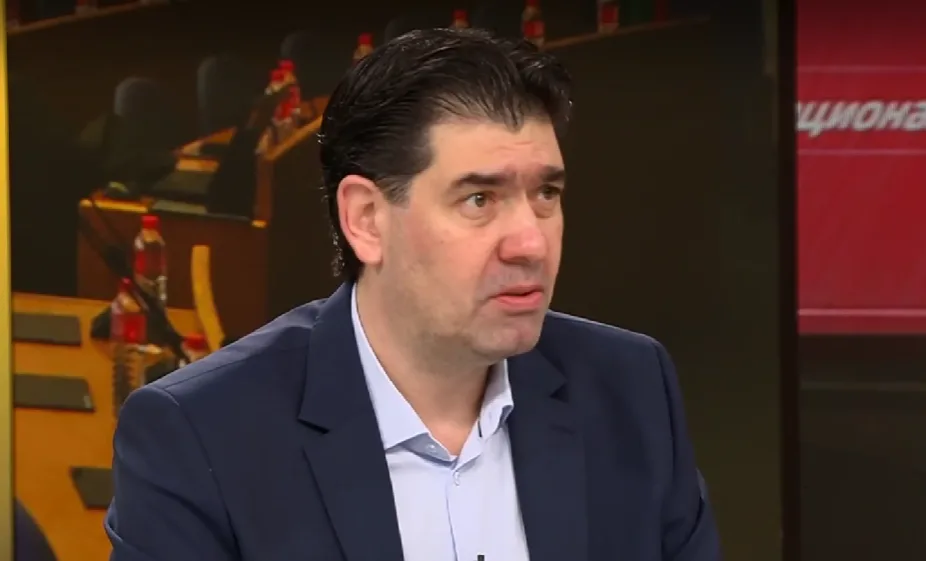 Иван Таков: Корнелия Нинова съботира БСП