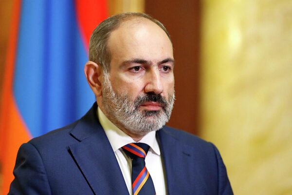 Азербайджан иска "тотална война" с Армения
