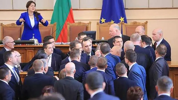 Отново бой между депутати в парламента