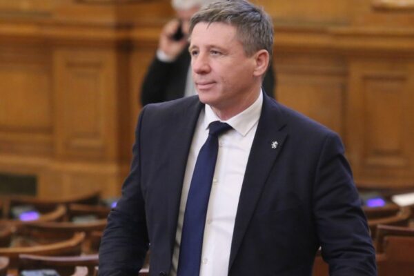 Николай Дренчев: Не Пеевски, а Костадинов ме отстрани от Комисията за контрол на спецслужбите