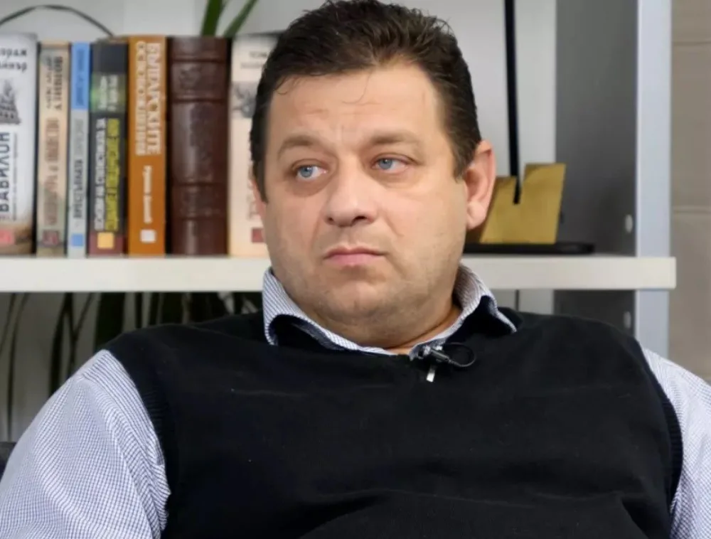 Полк. Николай Марков: Въоръжете се и влезте в строя