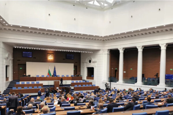 ПП-ДБ предлагат България да наложи санкции, свързани с имущество и активи на Руската федерация в юрисдикцията на РБ