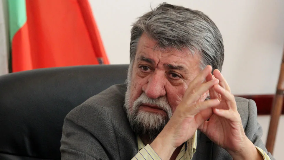Галя от посолството управлява държавата