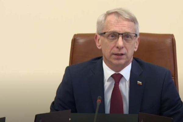 Денков: Хората очакват от нас работещи решения