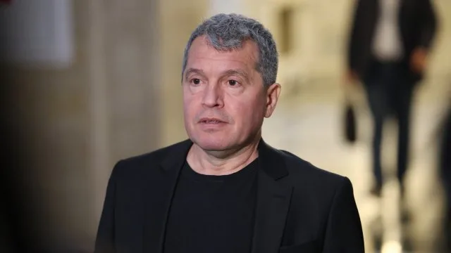Тошко Йорданов за изпращаните в България мигранти: Премиерът Денков, се оказа лъжец!