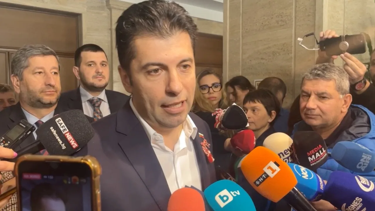 Петков покани Борисов на срещата утре