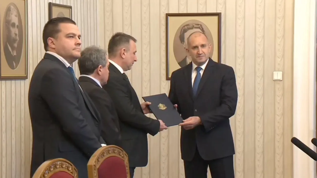 ИТН взеха и върнаха папката с третия мандат