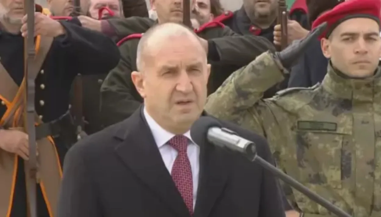 Президентът Радев благодари на народа за спасяването на Трети март