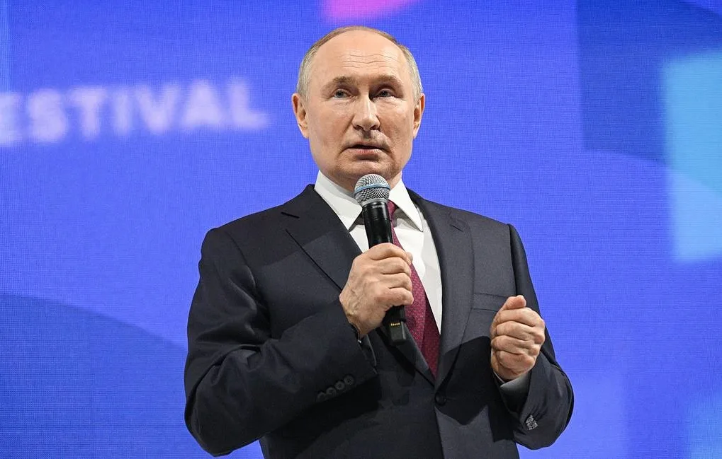 Владимир Путин: Никой не може да спре обединението на руснаците и украинците