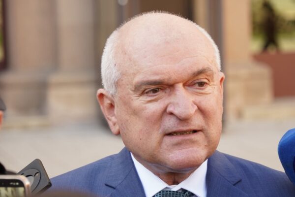 Димитър Главчев: "Между разговорите, а те вървят добре"