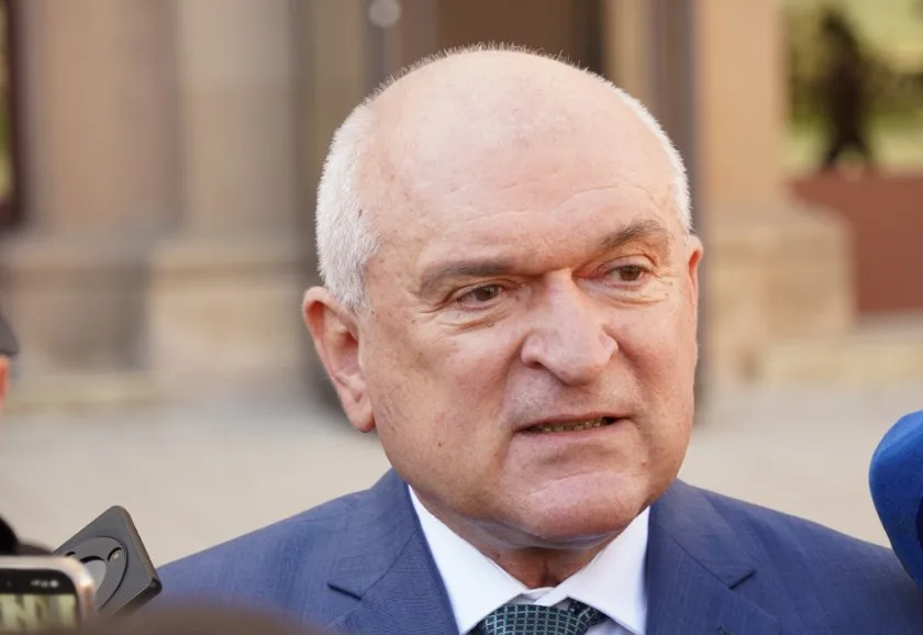 Димитър Главчев: "Между разговорите, а те вървят добре"