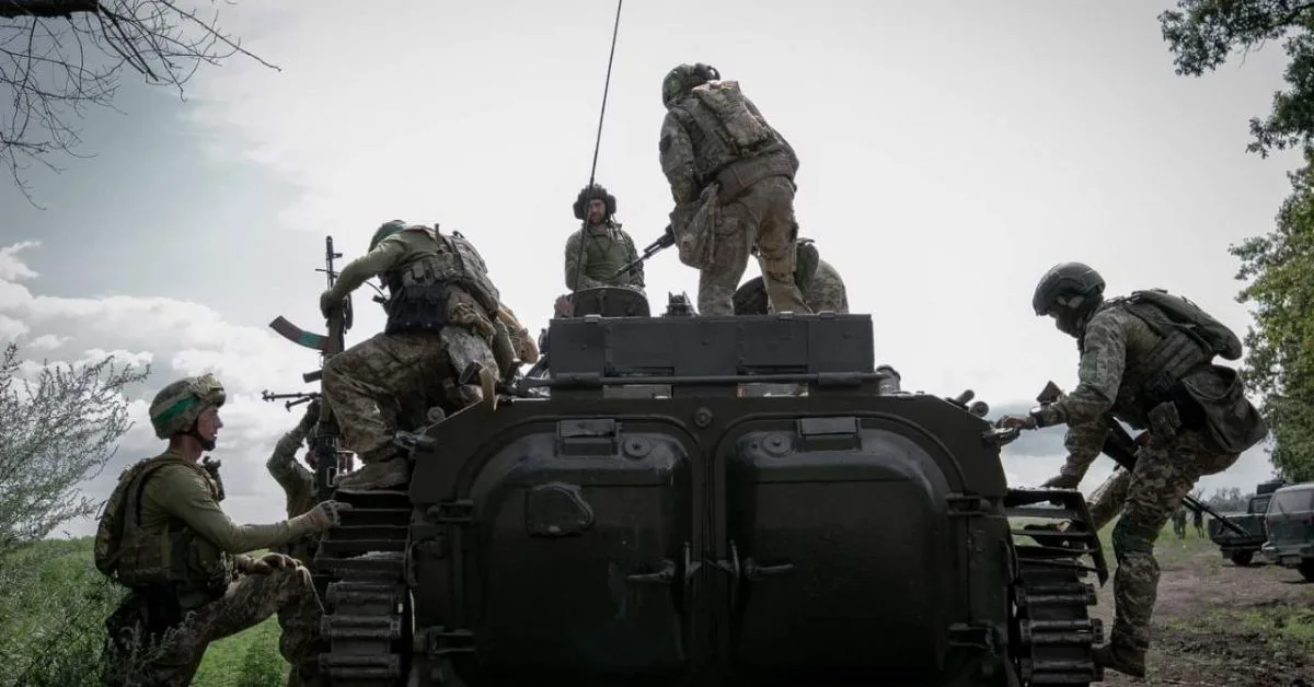 Forbes: Великобритания е прехвърлила в Украйна танкове Challenger 2