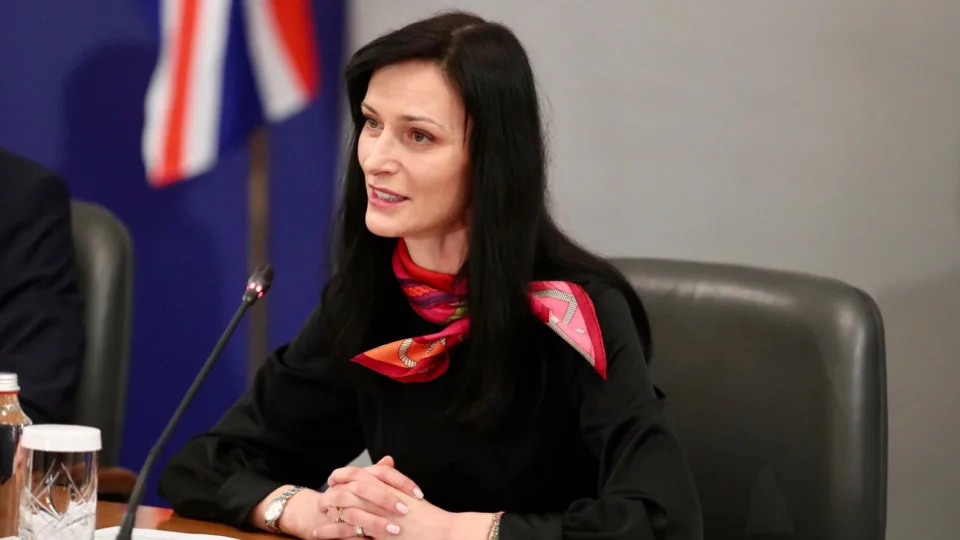 Мария Габриел: Оттеглям кандидатурата си, няма да подкрепим втория мандат