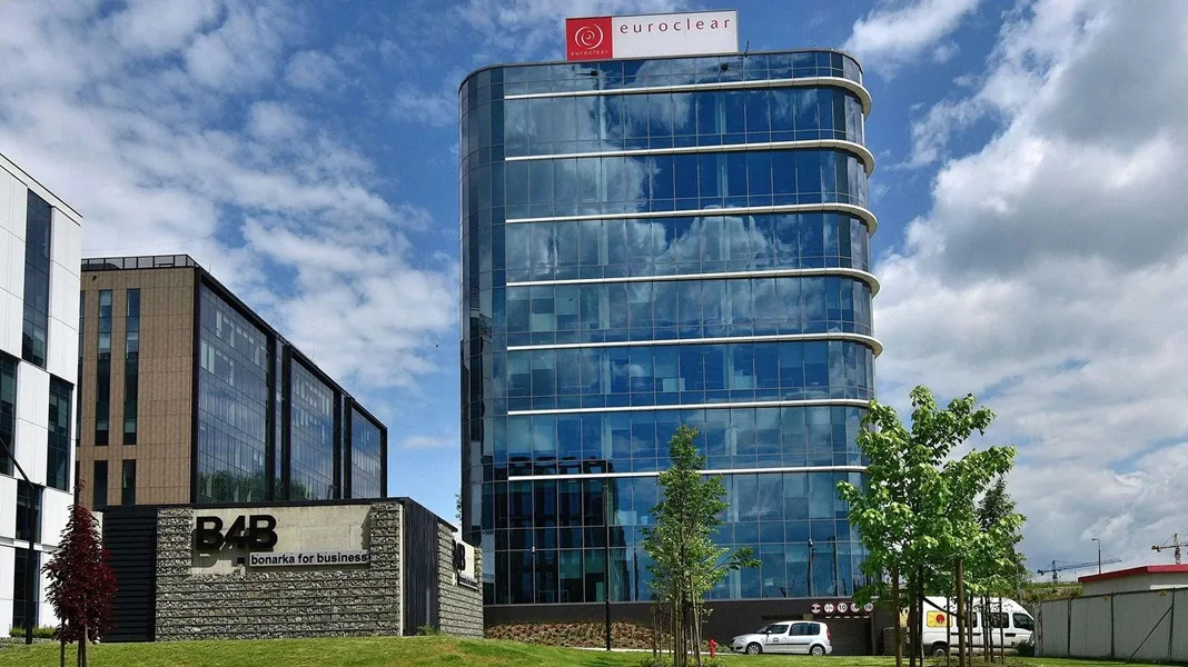 Reuters: Светът е заплашен от финансова криза при искове от Русия
