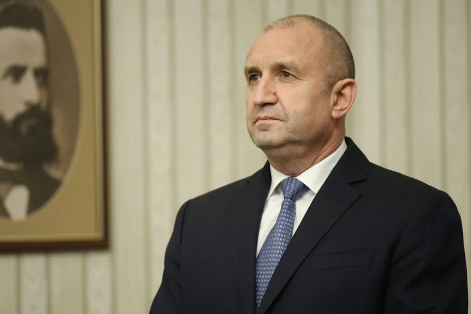 Президентът Радев ще връчи днес третия мандат