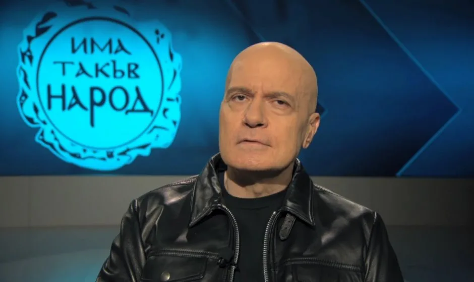 Слави Трифонов: Толкова са некадърни, че на две магарета слама не могат да разделят