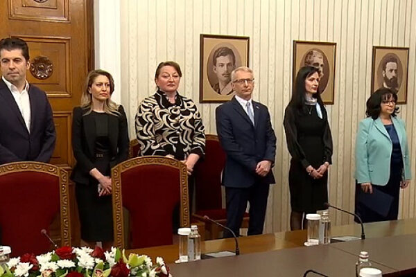 ПП-ДБ и ГЕРБ-СДС с призиви за рестарт на преговорите