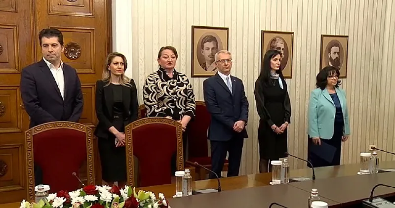 ПП-ДБ и ГЕРБ-СДС с призиви за рестарт на преговорите