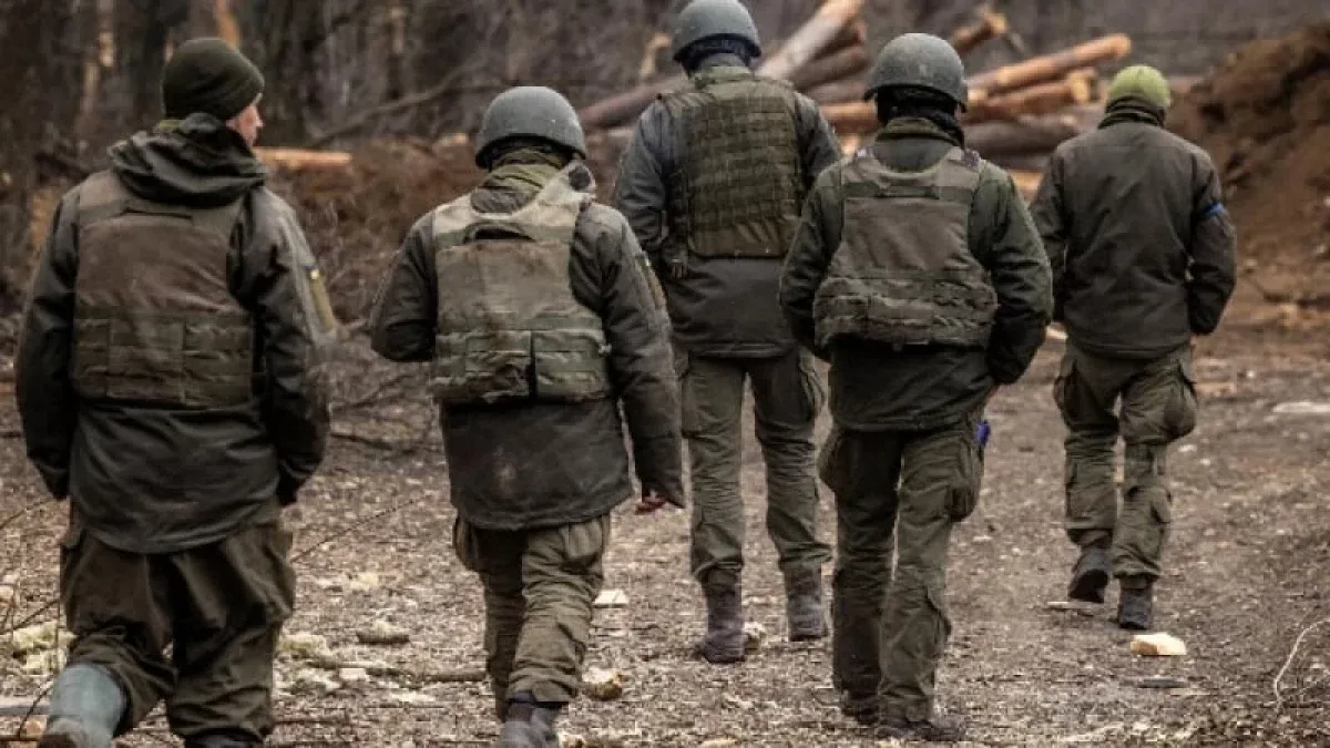 Украински офицери пред "Политико": Фронтът ще се срине