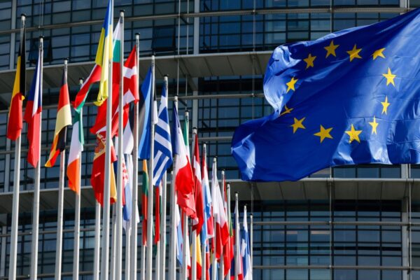 ЕС налага временни ограничения за внос на украински хранителни продукти