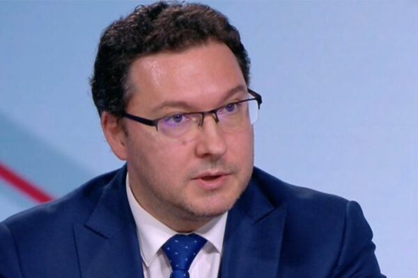Главчев назначава Даниел Митов като външен министър