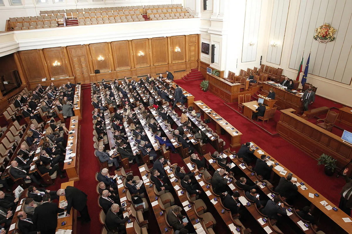ИЗВЪНРЕДНО! Парламентът спря рекламата на хазарт на първо четене