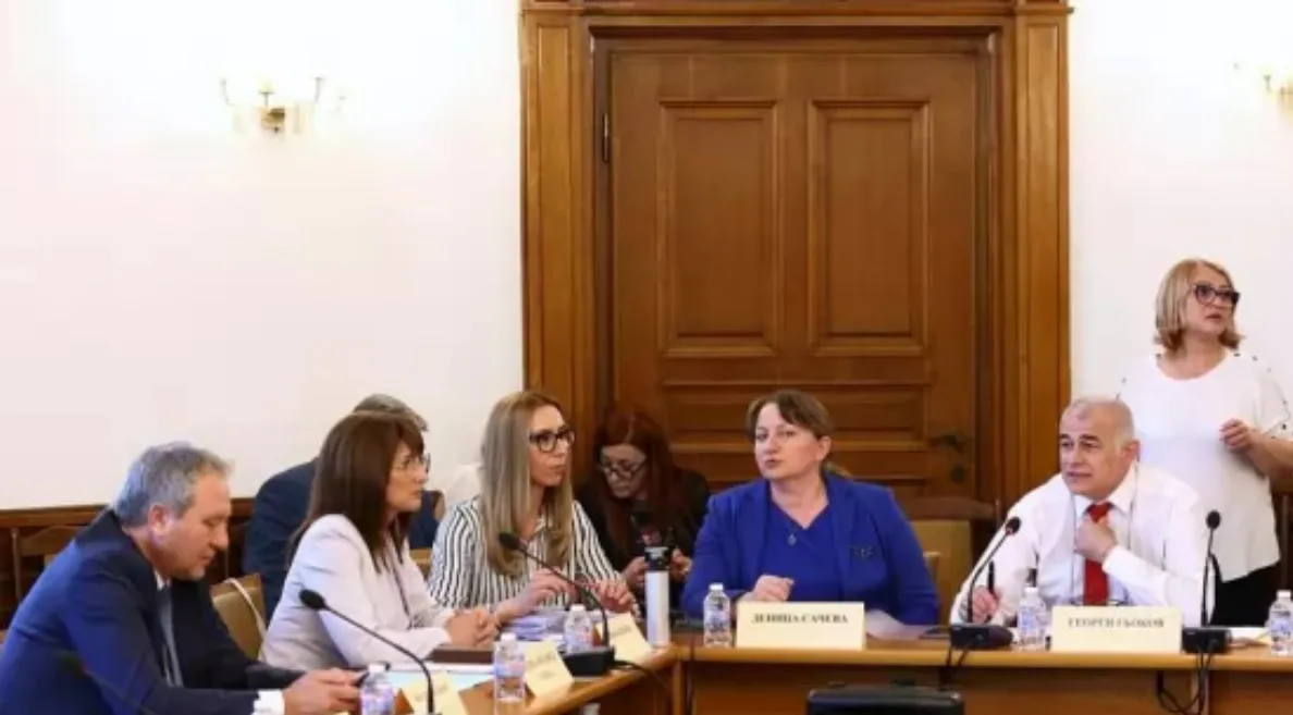 Приеха предложението на ГЕРБ и ДПС за 75 лв. великденска добавка на пенсионерите