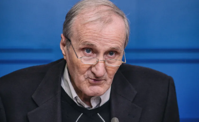 Доц. Валентин Вацев: Войната в Украйна се води между Русия и НАТО. То е очевидно