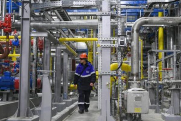 Газпром доставя на Европа 42,4 млн. куб. м газ през Украйна