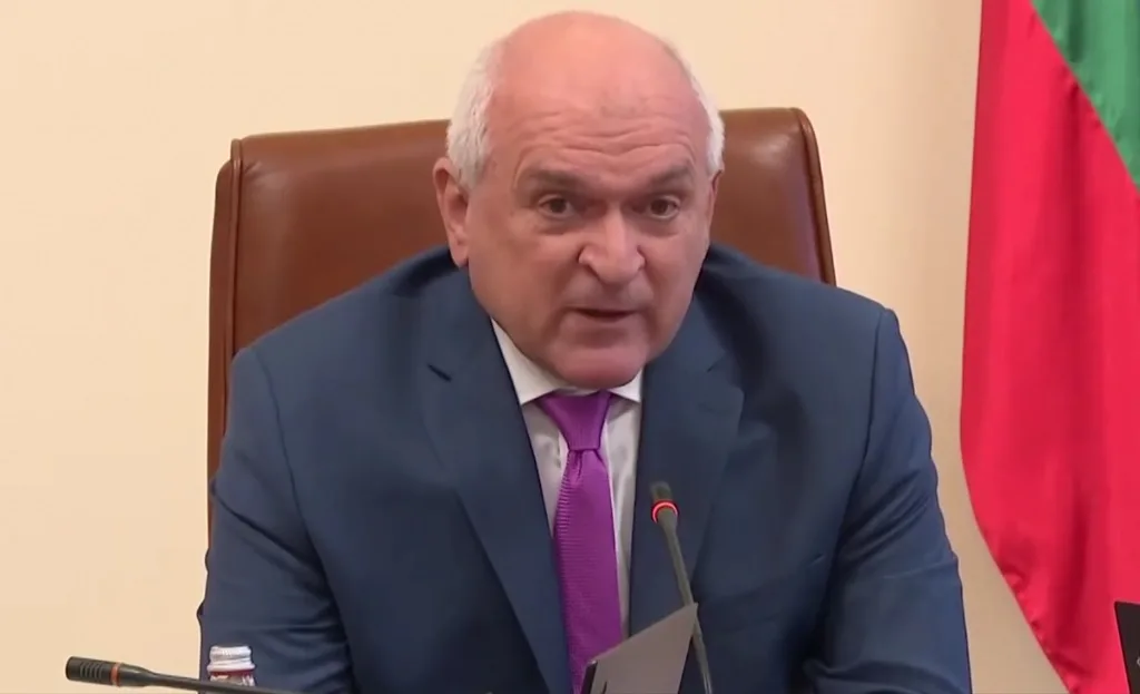 Парламентът ще изслуша министър-председателя Главчев за пенсиите