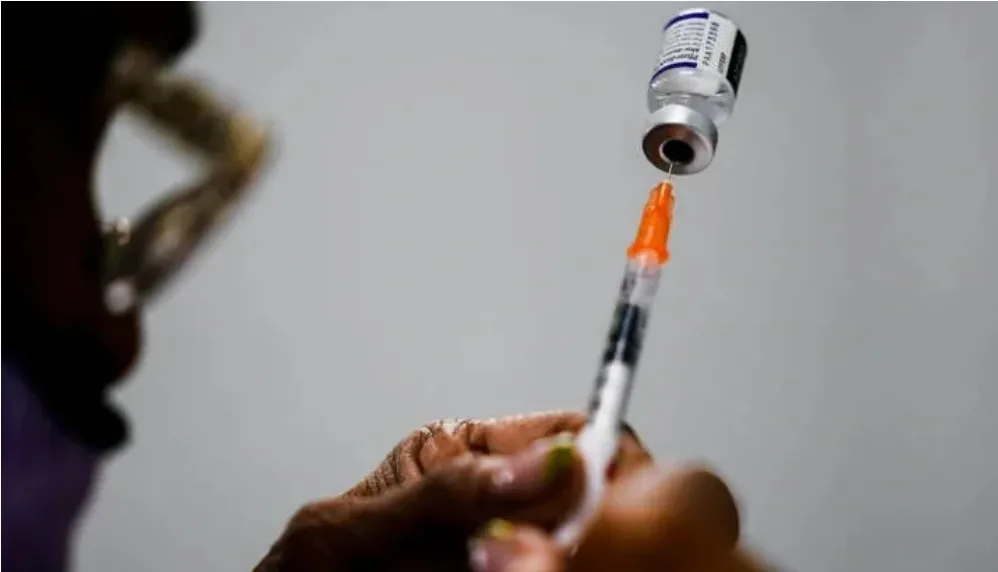 Pfizer „избрали да не казват“ на регулаторите за наличието на ДНК от маймунския вирус SV40 във ваксините им