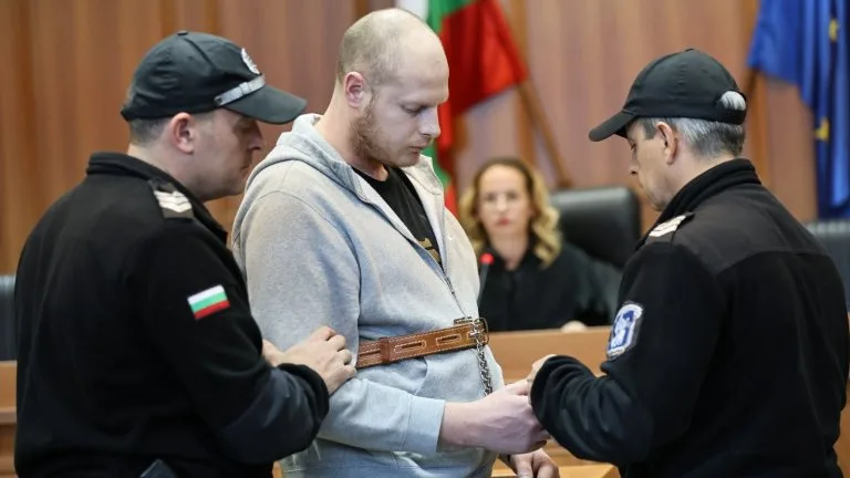 Рангел Бизюрев свидетелства, че само той е нанесъл ударите по Димитър Малинов, като близнаците не са участвали в побоя