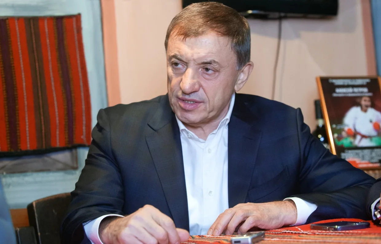 Вдовицата и дъщерята на Алексей Петров осъдиха прокуратурата за 74 000 лв.