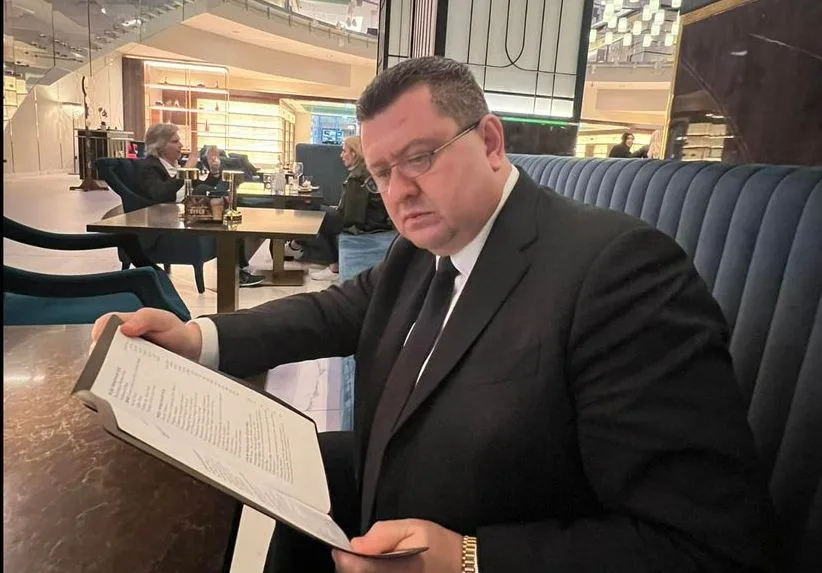 1 000 000 ЕВРО ОТКРИТИ В ТАЙНА СТАЯ В КЪЩАТА НА ЕКСОБЛАСТНИЯ ПРЕДСЕДАТЕЛ НА ДПС ВАРНА