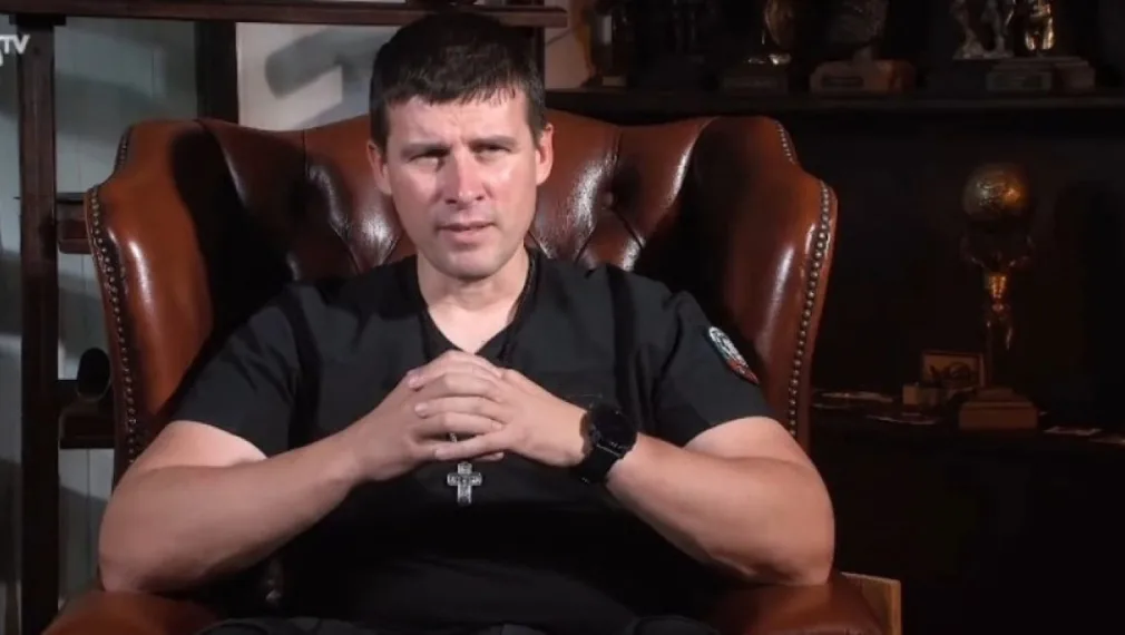 Ивелин Михайлов щял да изключва депутати от ПГ "Величие"?