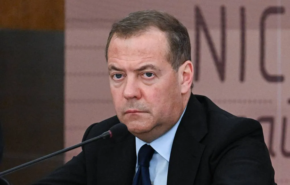 Медведев: Никой не чака Армения и Украйна да се присъединят към Европейския съюз