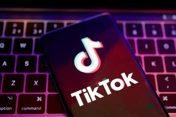 НАП подкарва TikTok и YouTube звезди за укриване на данъци