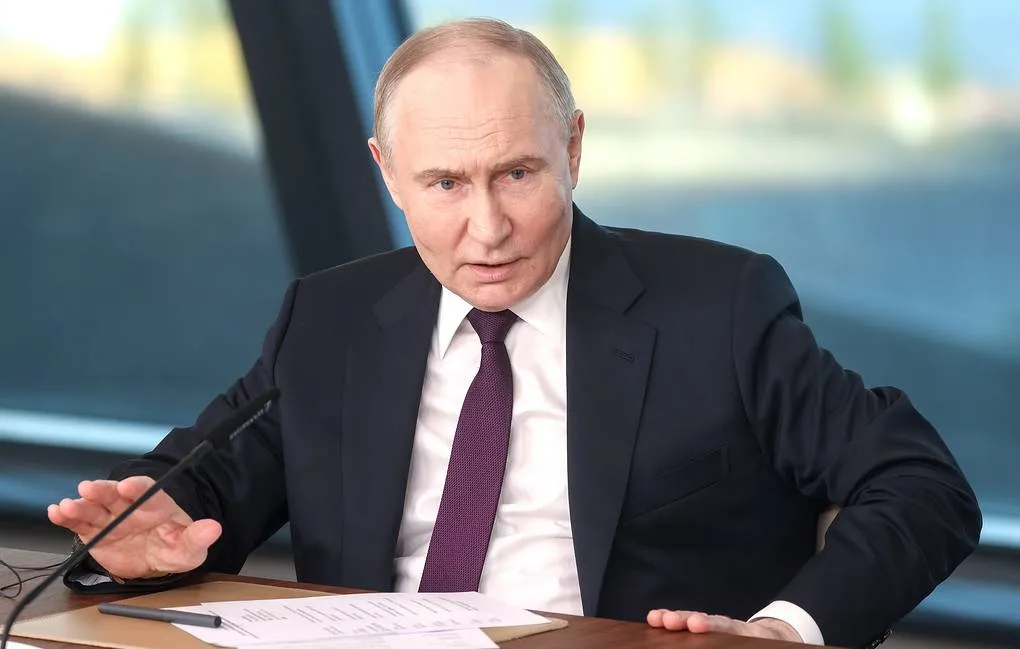 Путин: Като използват долара като инструмент за санкции, САЩ подкопават доверието в своята валута