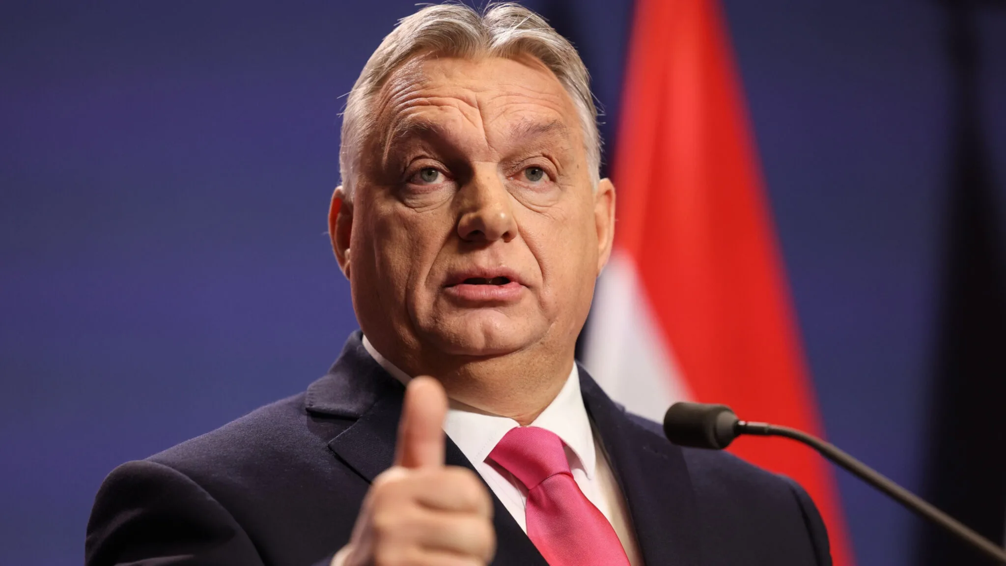 Виктор Орбан: Европа трябва да се отърве от ядрените оръжия