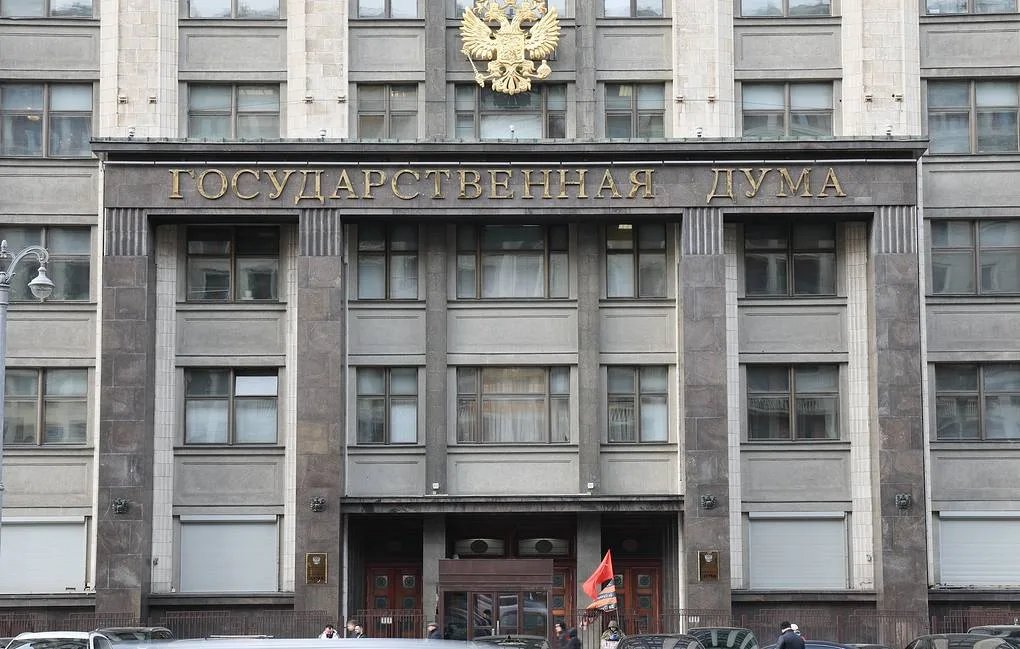 Депутати от Държавната дума внасят законопроект за задължителна военна служба за нови граждани