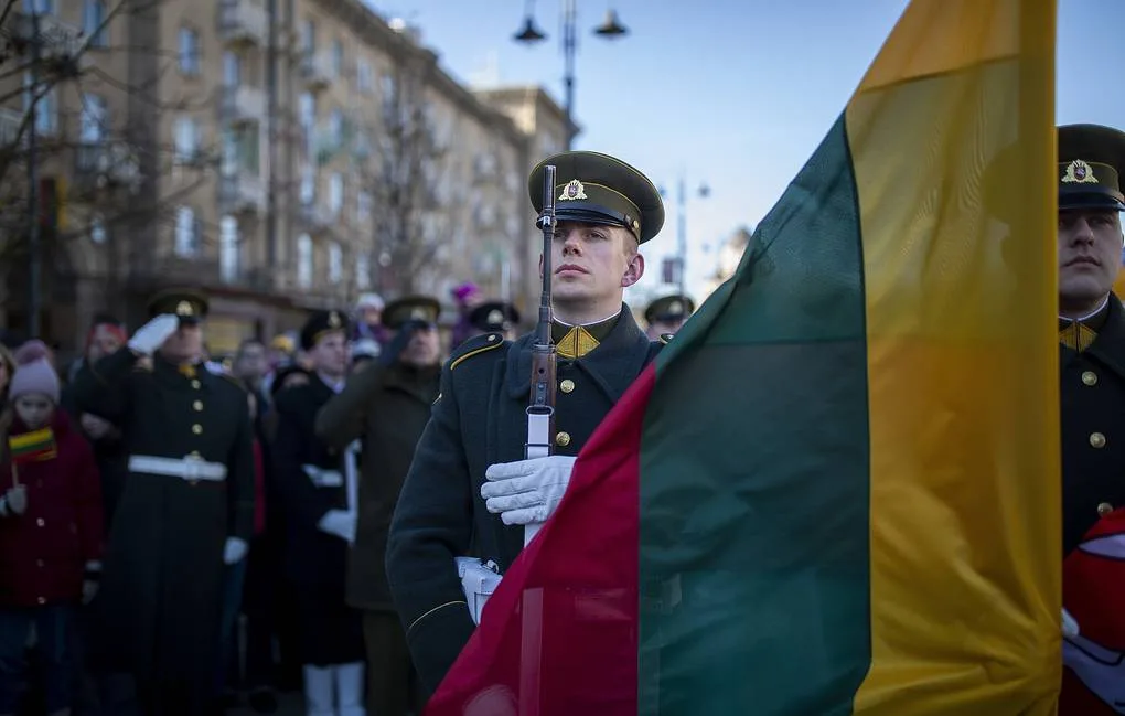 Литва подготвя план за масова евакуация в случай на война